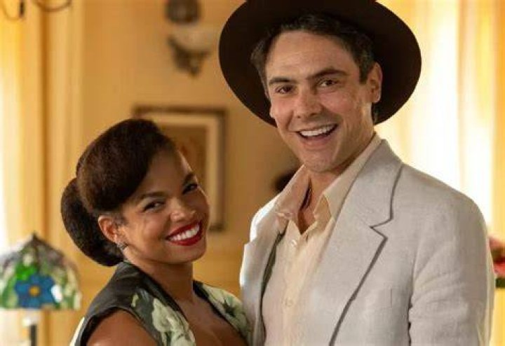 D&eacute;bora Nascimento with Sergio Guiz&eacute; in Overman
