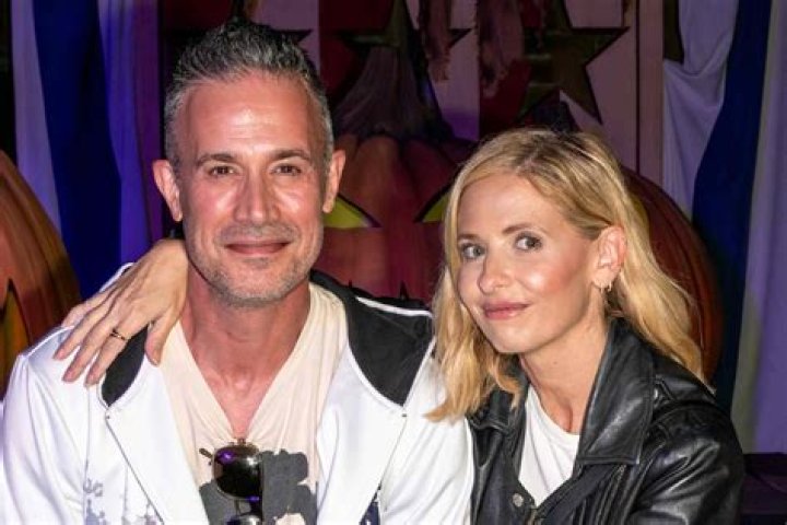 How did Sarah Michelle Gellar meet Freddie? – Celebrity