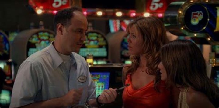 Why did Nikki Cox quit acting?